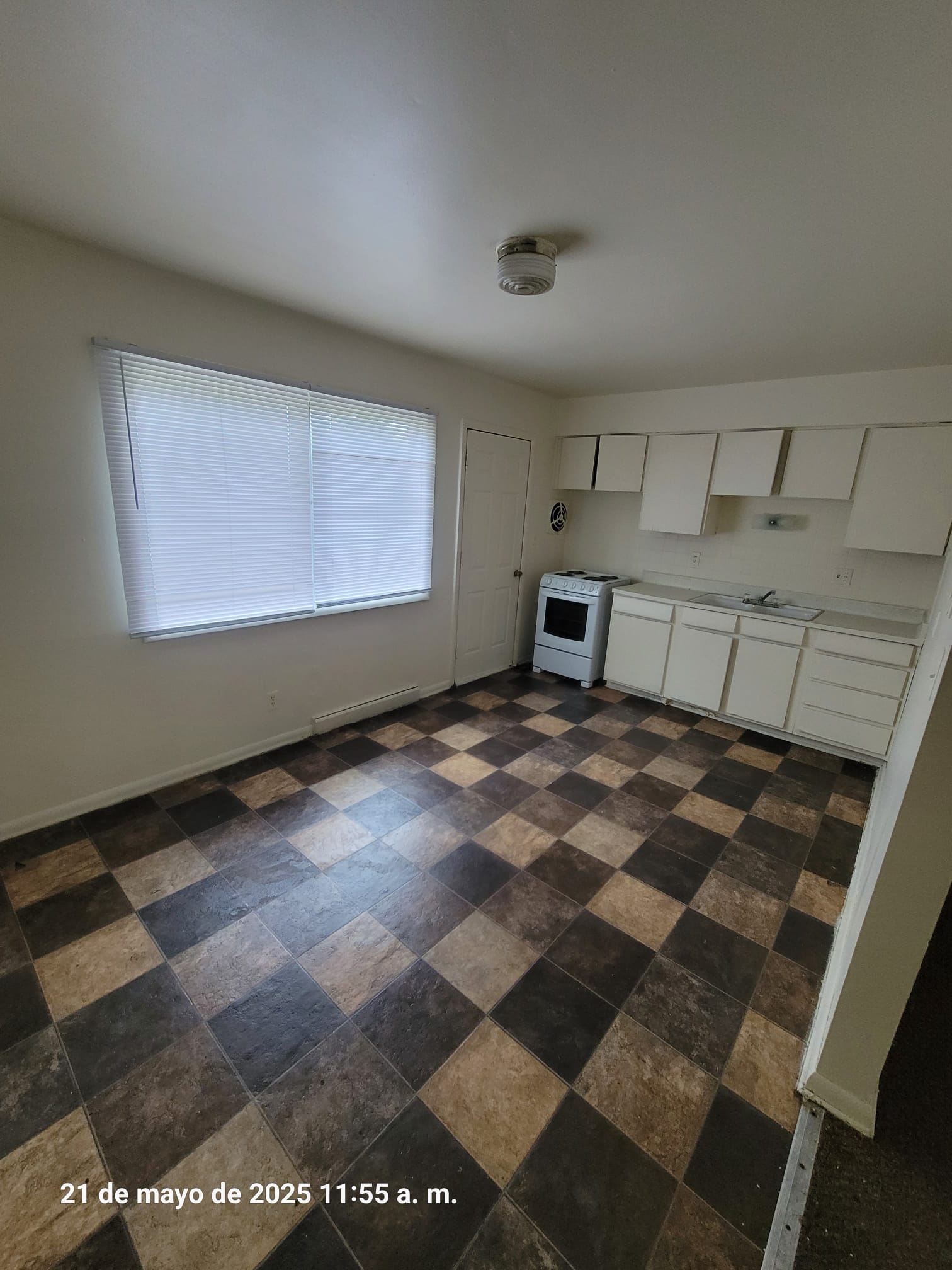 8127 West Thurston Avenue - 3