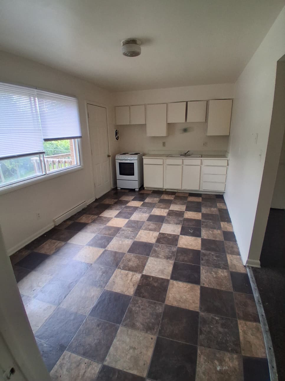 8127 West Thurston Avenue - 3