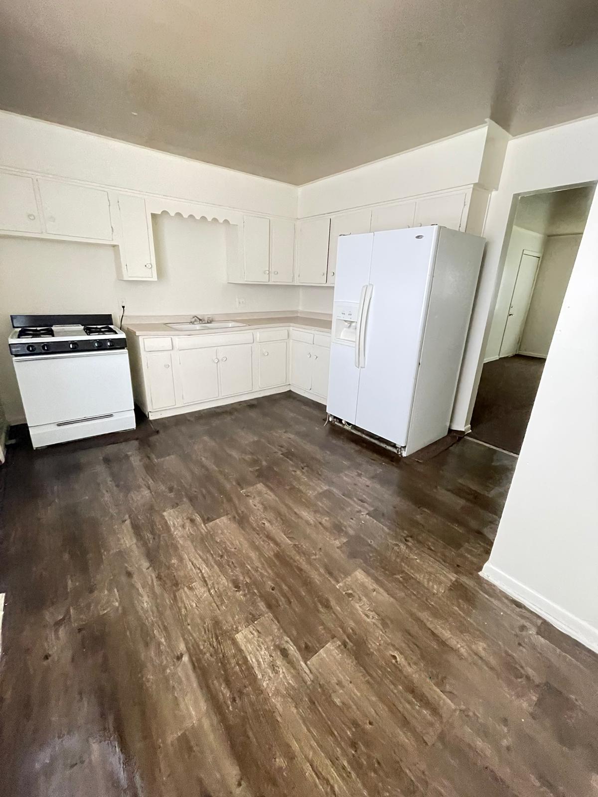 8918 West Carmen Avenue - 1