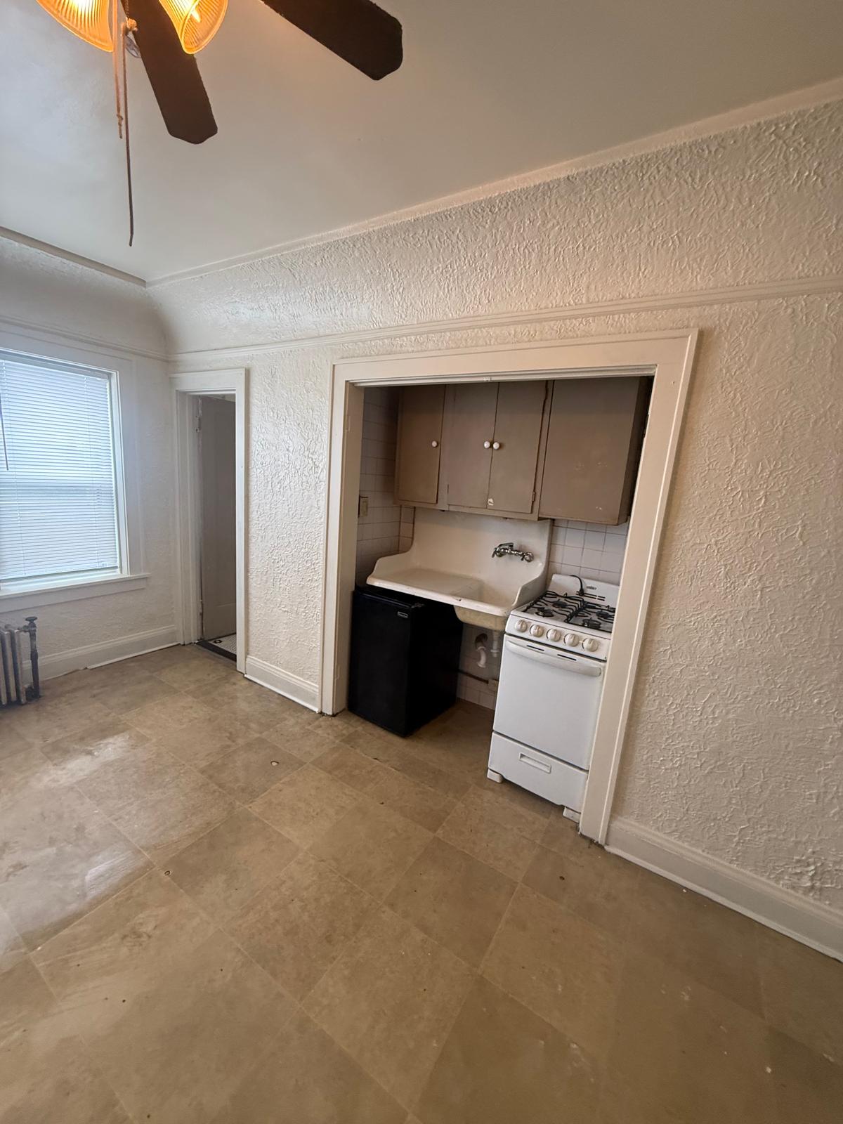 1242 West Highland Avenue - 3