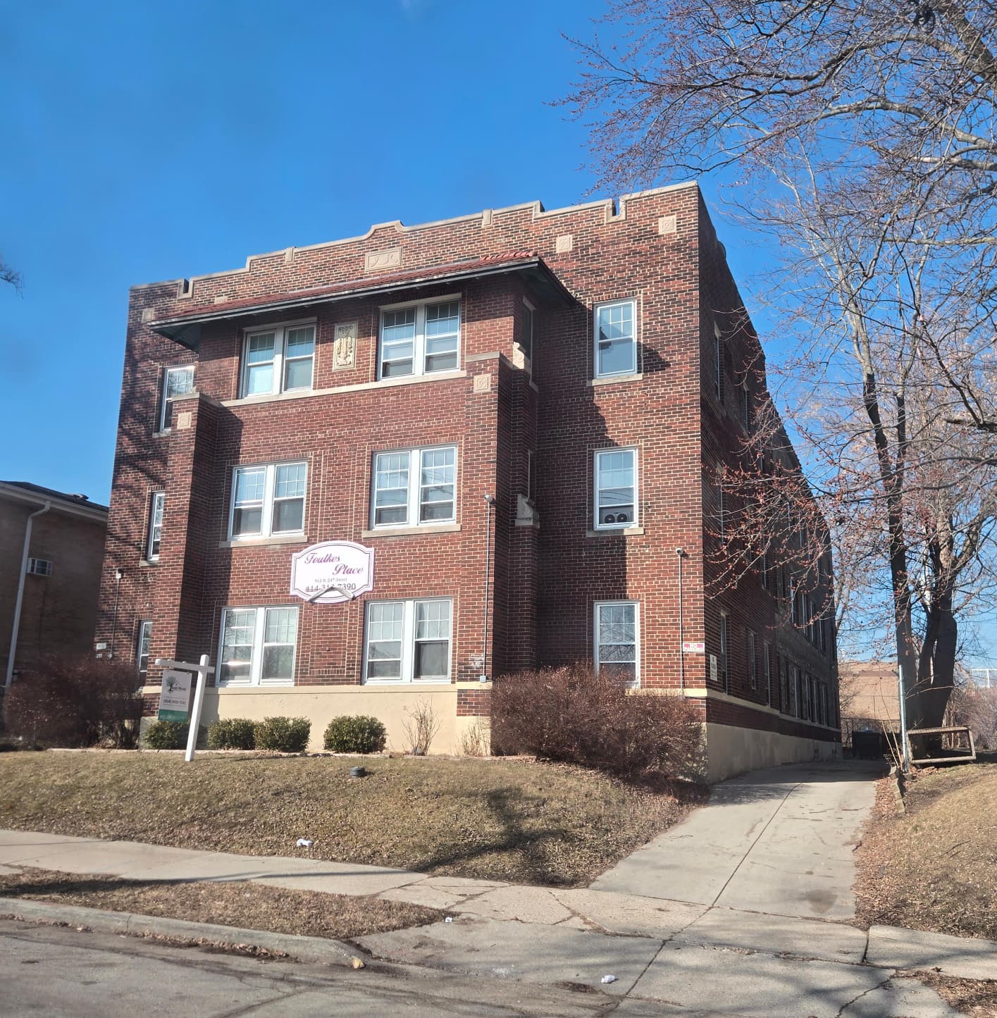 Property thumbnail image