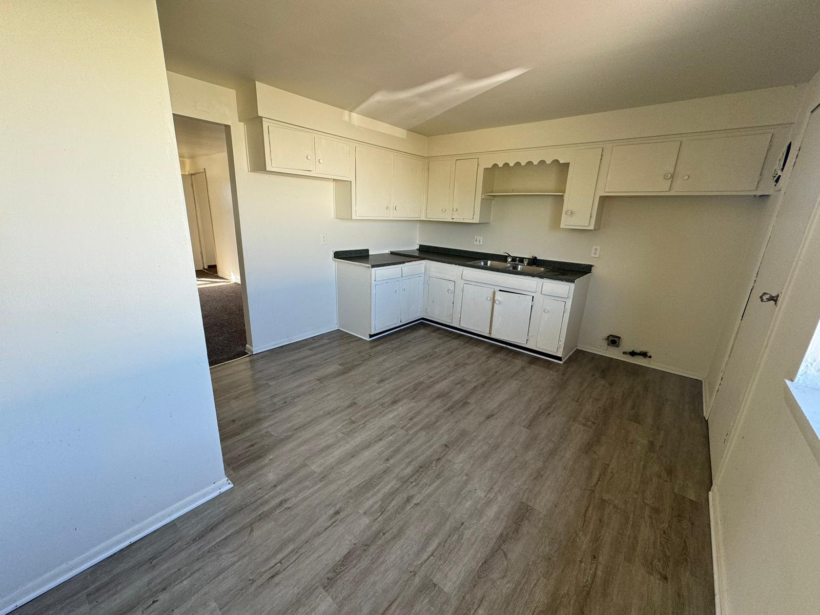 8924 West Carmen Avenue - 4